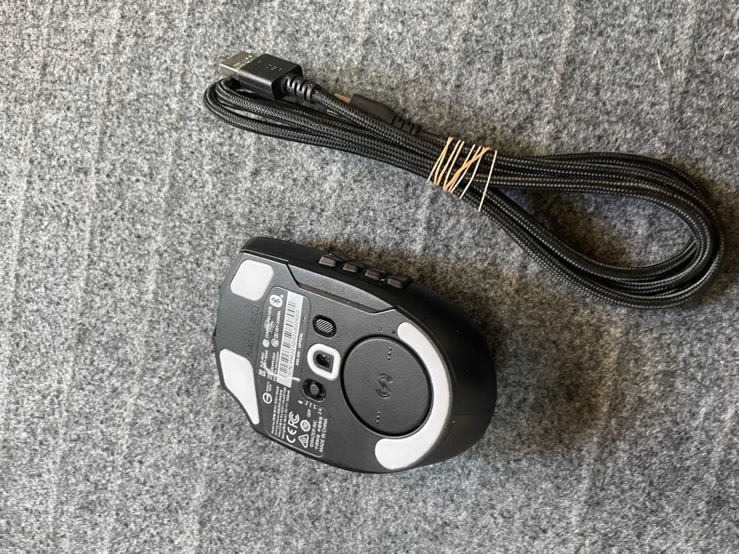 Razer レイザー Naga V2 Pro