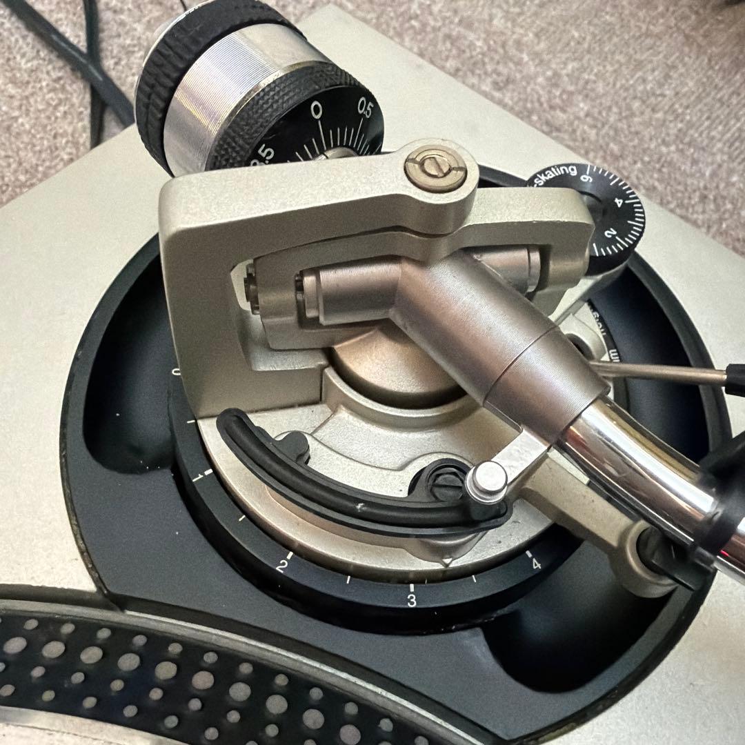 Technics SL-1200 MK5 ターンテーブル