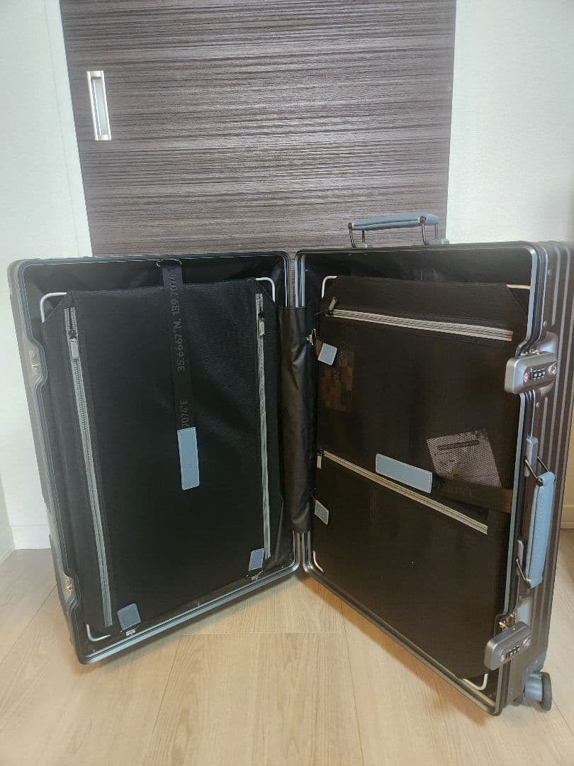 【新品未使用】イノベーターキャリーケースSadona Sage Grey 70L