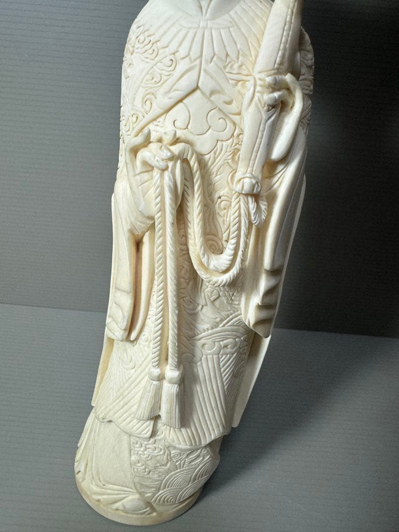 2103  古美術品　乾隆銘　細密彫刻女性像　置物　細密細工　骨董