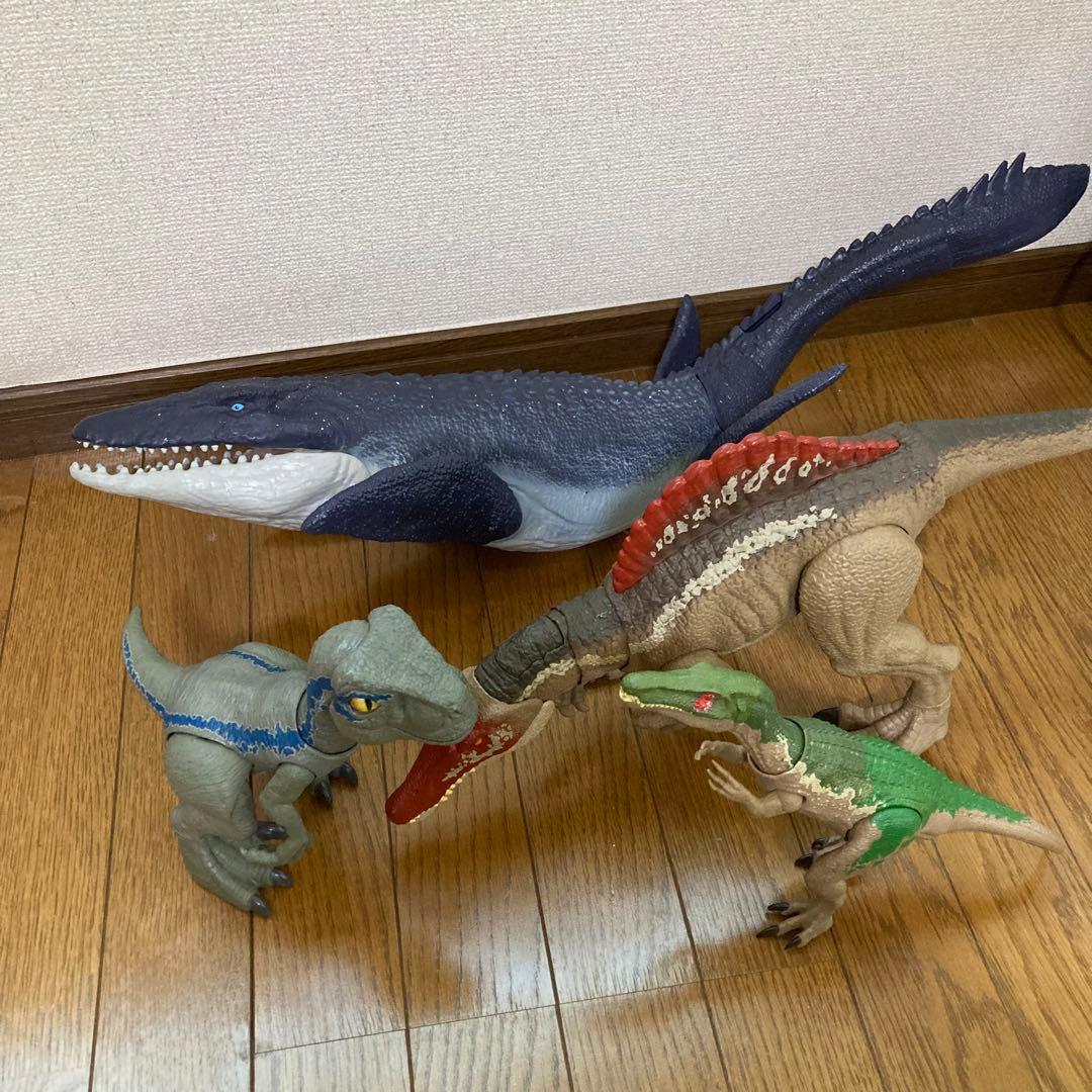 マテル ジュラシック・ワールド 恐竜模型　4体セット