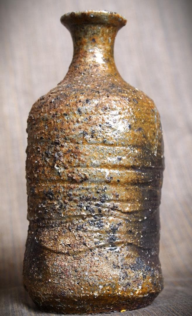 希少作★小山日出男★黒備前《窯変》徳利★黄胡麻★個展作品