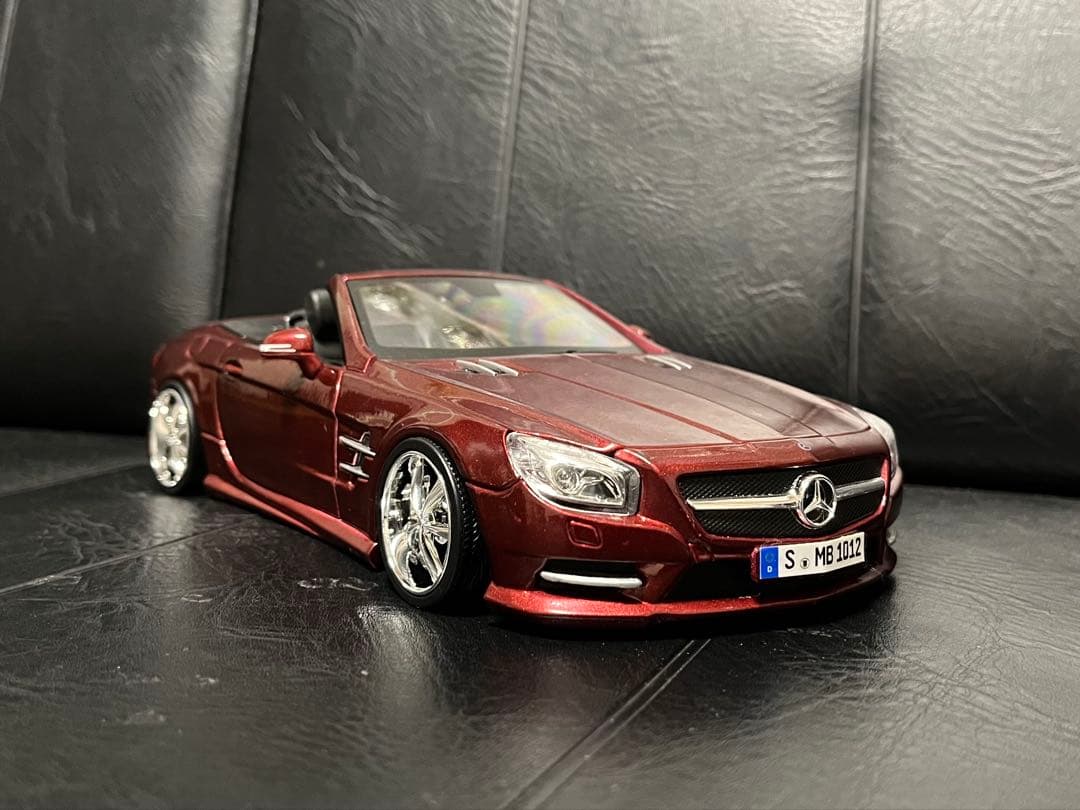 メルセデスベンツ　SLクラス　1/18