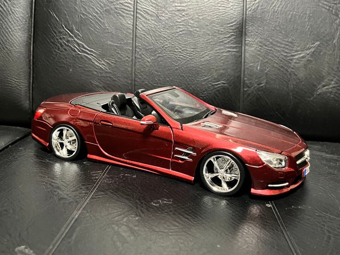 メルセデスベンツ　SLクラス　1/18