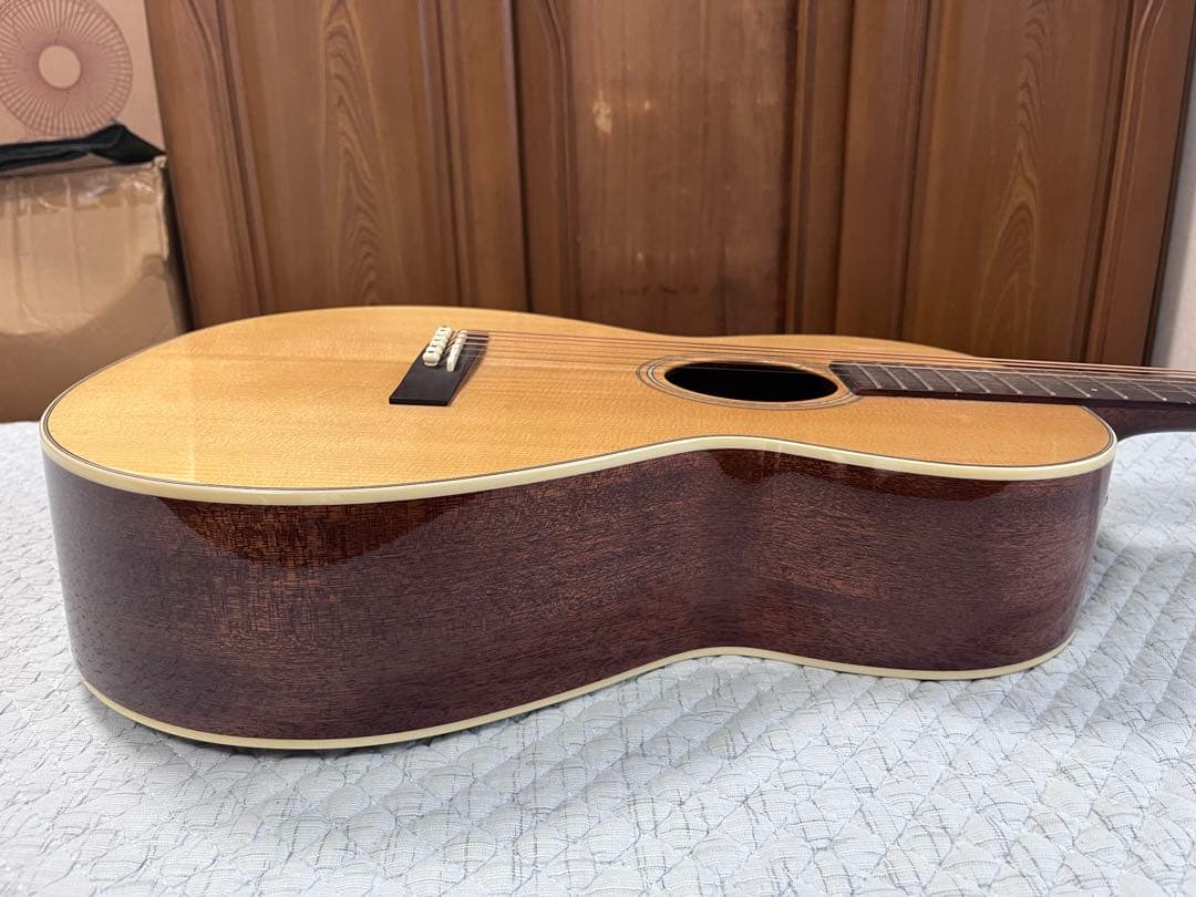 ギルド　パーラーギター　guild P-240 MEMOIR NAT 新品同様