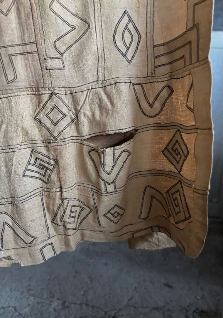 544アフリカヴィンテージ クバ王国 プショング族 ラフィア布 ンチャク 希少