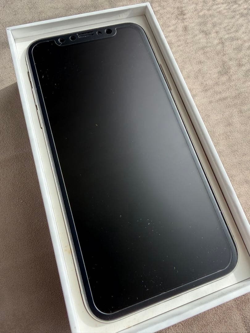 希少iPhoneX 中国版SIMフリー完全無言