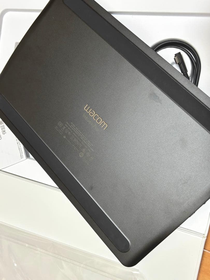 Wacom Intuos Pro ペンタブレット 本体