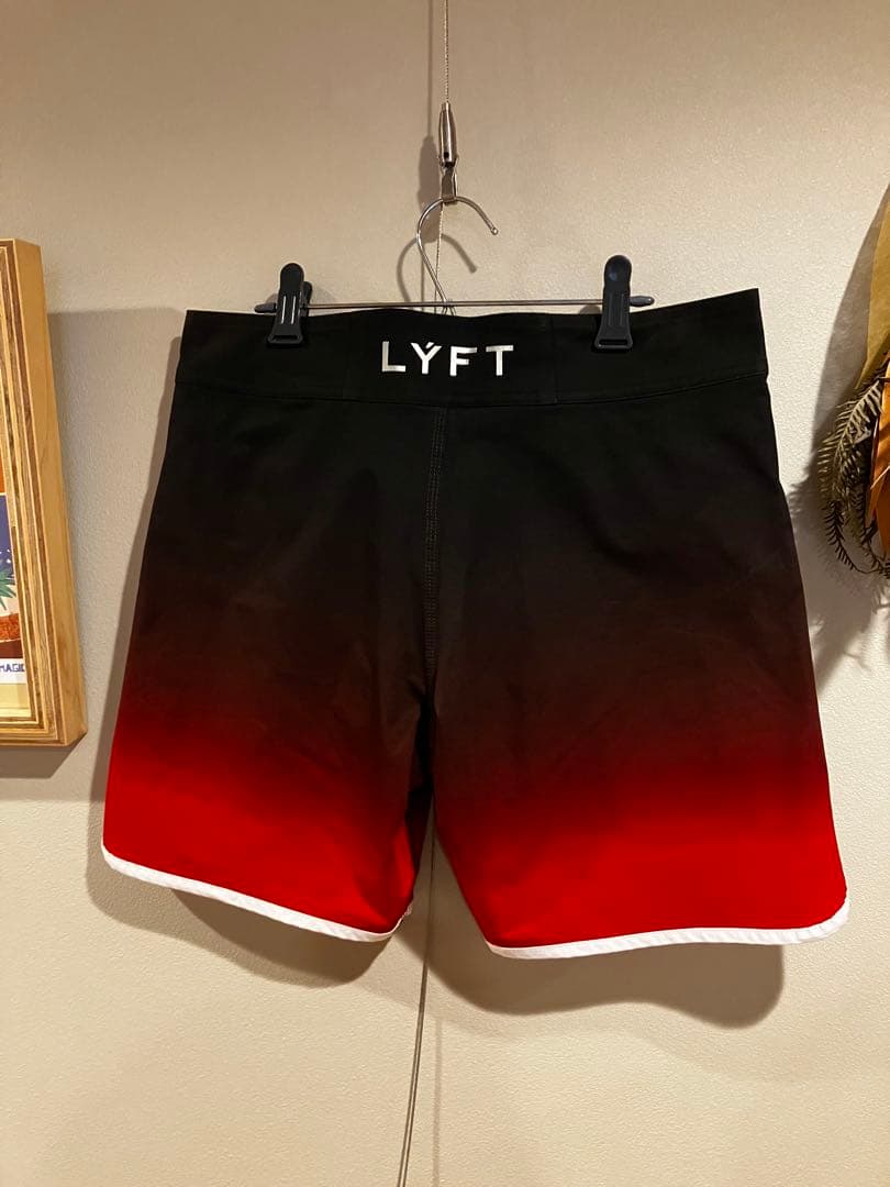 LYFT リフト　田口純平さんモデル　サーフパンツ　S size