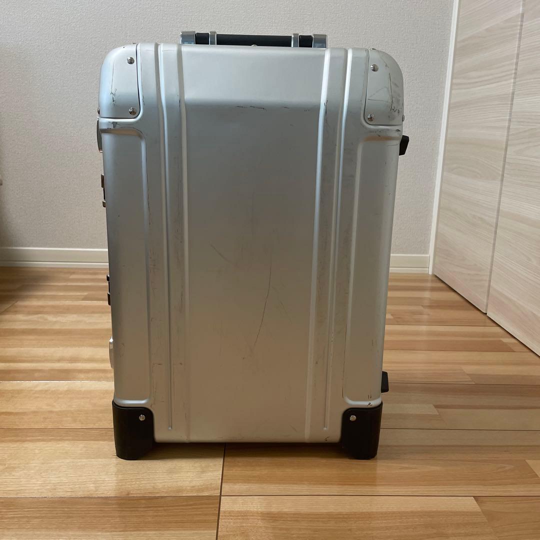 ZERO HALLIBURTON アルミスーツケース　31L