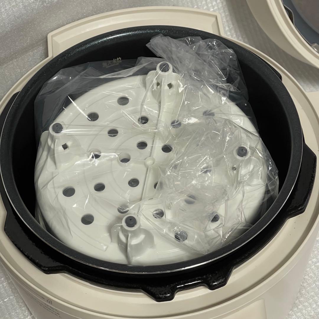 ほぼ未使用 PMPC-MB3 3.0L アイリスオーヤマ 電気圧力鍋