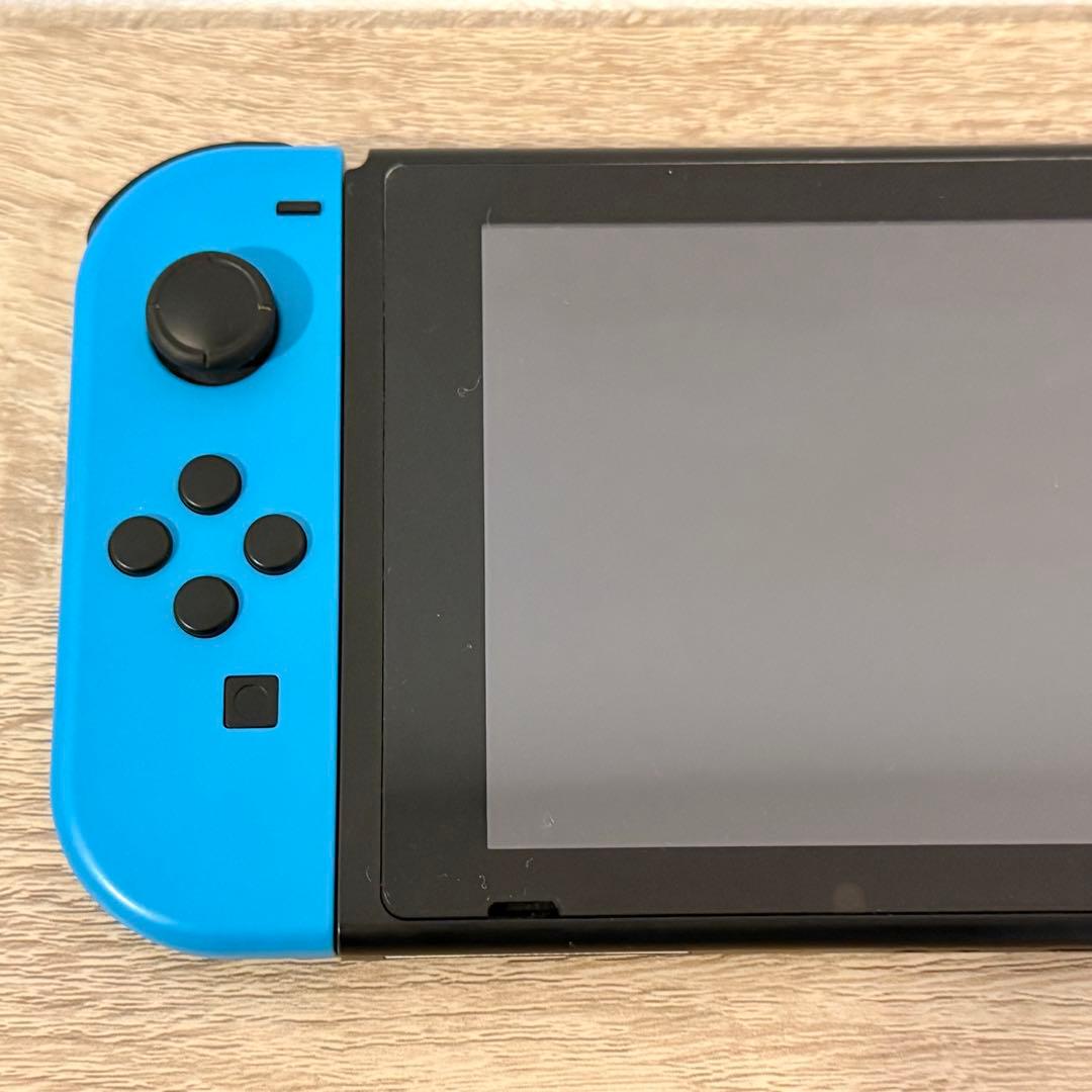 【出品12/16まで】 NintendoSwitch 本体 青/赤Joy-Con