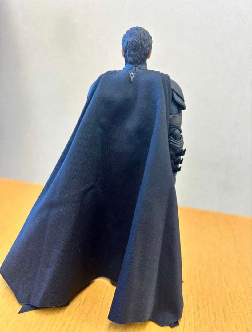 INARTバットマン ダークナイト ライジング」1/12 デラックス　台座箱なし