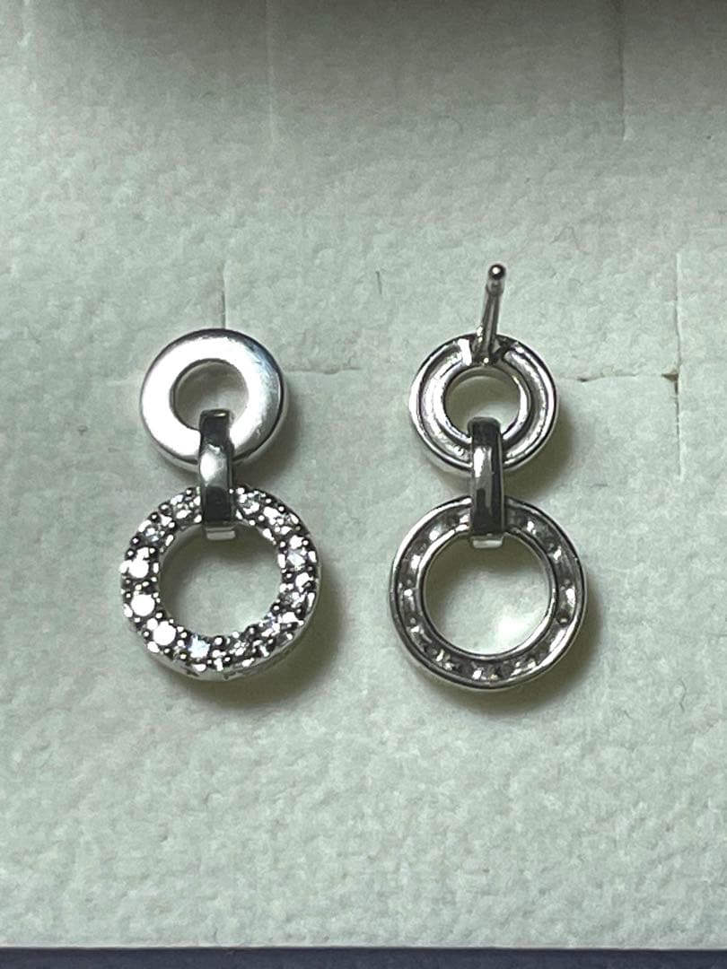 ヴァンドーム青山　ダブルサークル　ダイヤモンドプラチナピアス