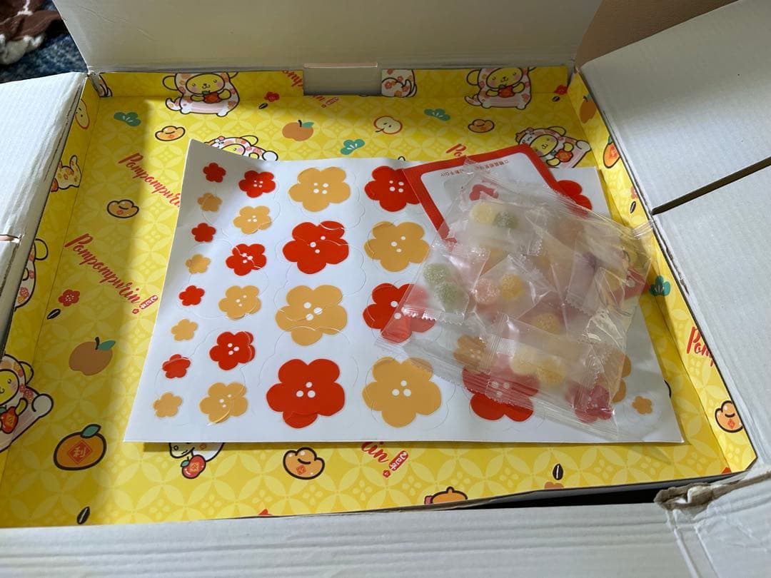 蜜*様 海外ファミリーマート限定 ポムポムプリン 巨大 フィギュア 貯金箱