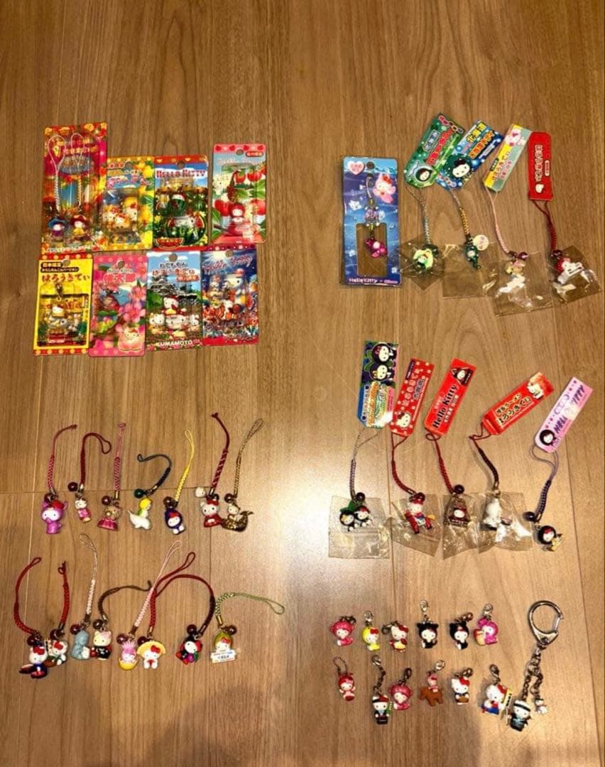 当地キティ46個まとめ売り 根付け ストラップ キーホルダー レア
