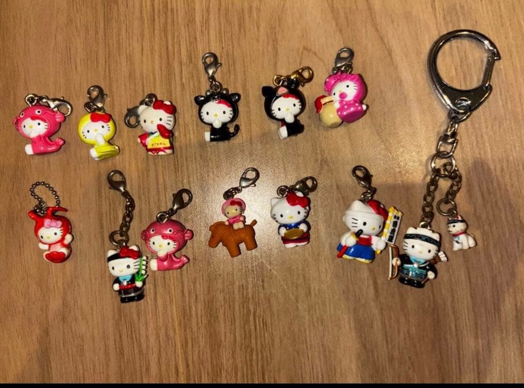 当地キティ46個まとめ売り 根付け ストラップ キーホルダー レア