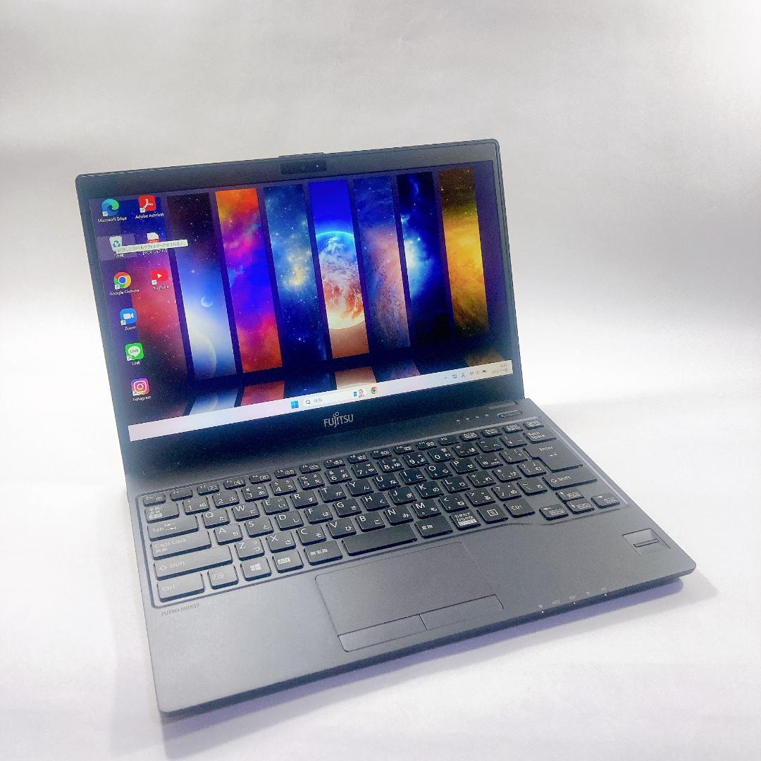 w97✨超軽量 /美品 /オフィス付/8GB /爆速SSD✨すぐ使えるノートPC