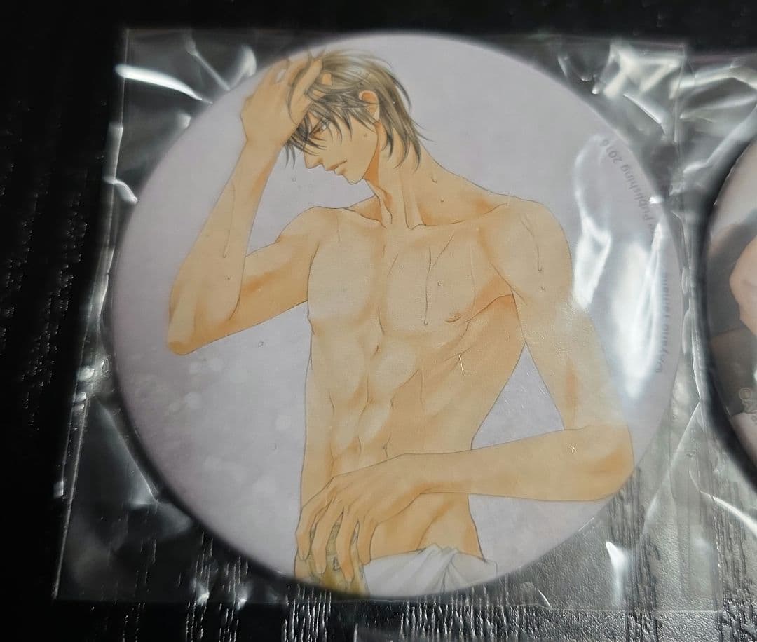 ファインダーシリーズ　缶バッジ3個セット　やまねあやの