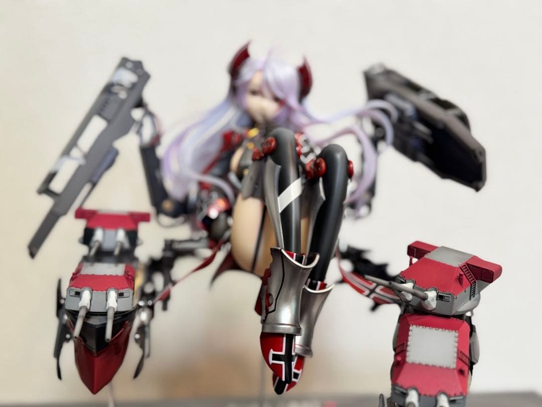 中古品　アルター アズールレーン プリンツ・オイゲン 1/7 フィギュア