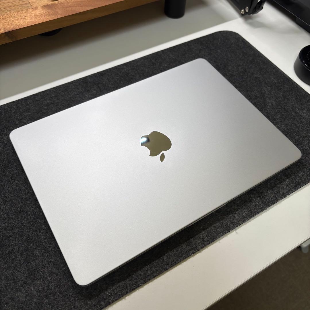 MacBook本体 Macbook Air M2 | 16GB | 256GB