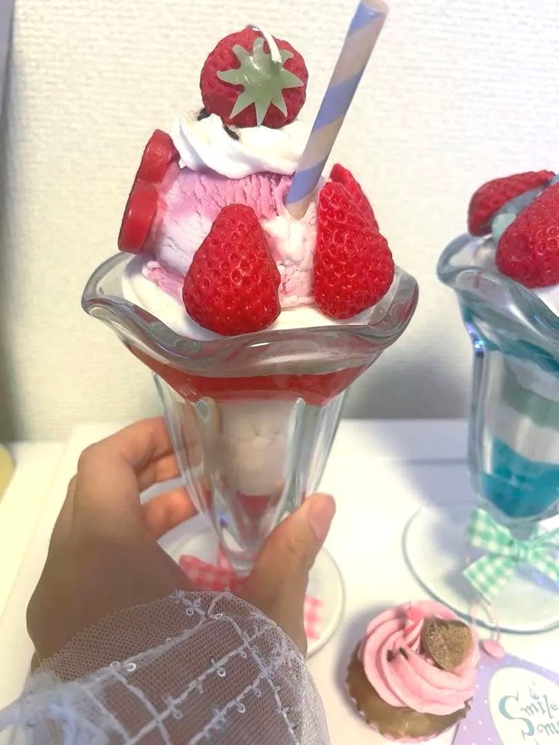 Cerise♡パフェ型キャンドル いちごパフェ&チョコミントパフェ、おまけ
