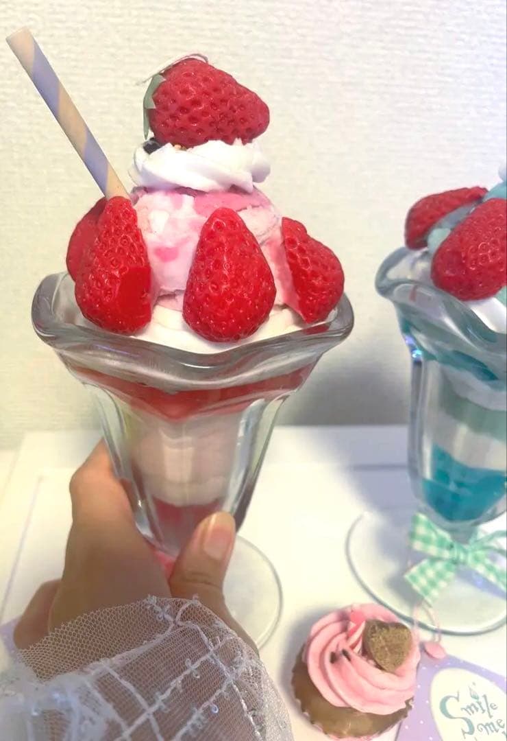 Cerise♡パフェ型キャンドル いちごパフェ&チョコミントパフェ、おまけ