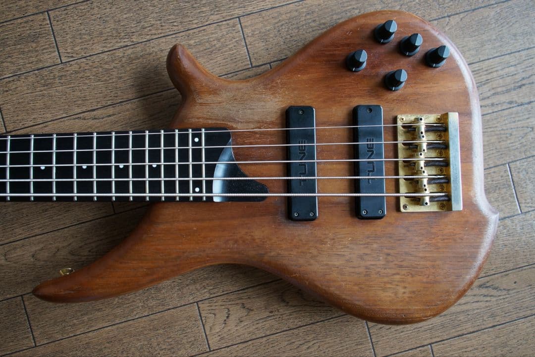 tune twb-5 5弦ベース