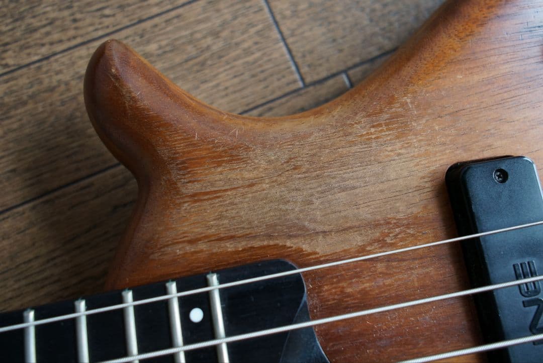 tune twb-5 5弦ベース