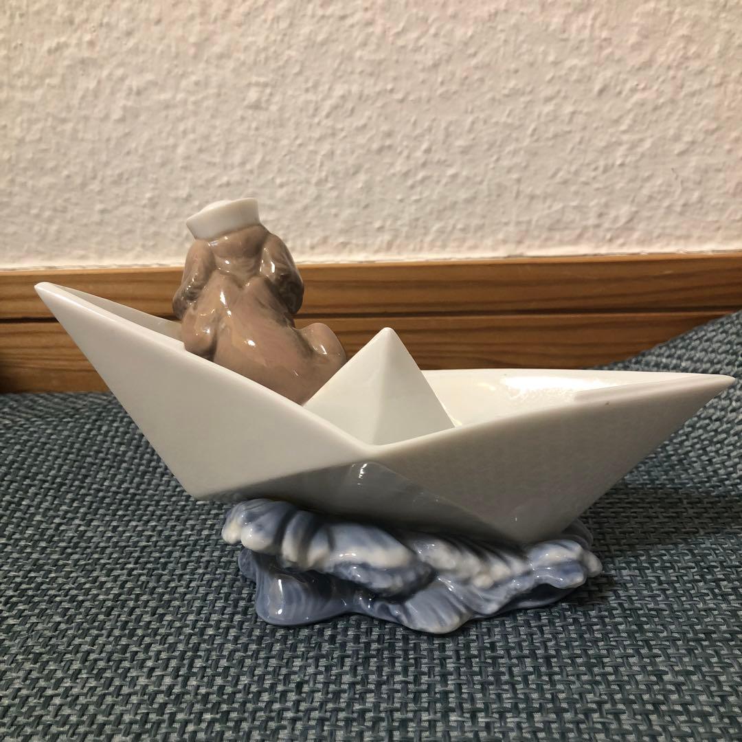 リヤドロ LLADRO No.6642 『お船に乗って』人形