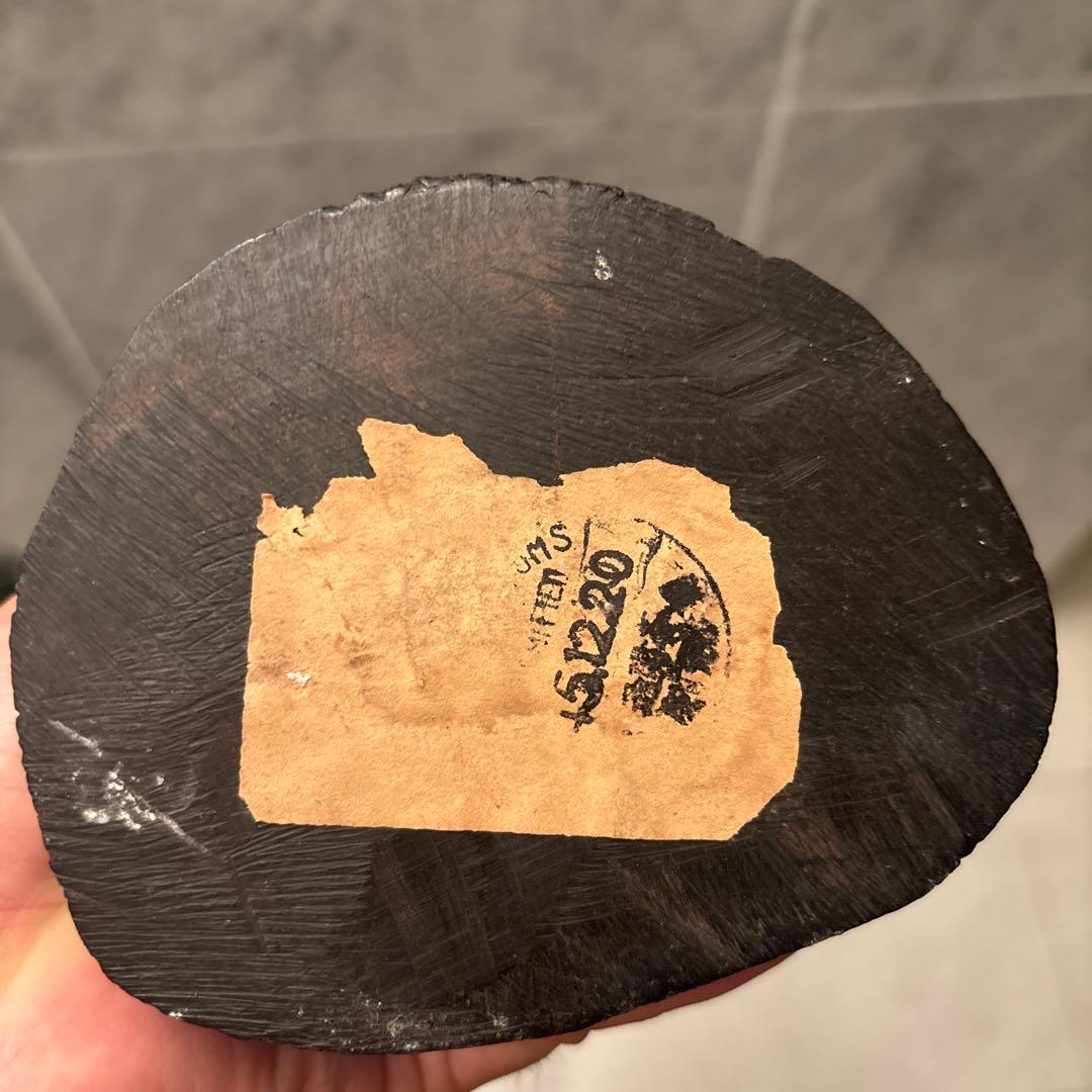 アフリカアンティーク　美しい瞳と圧倒的な存在感の木彫りオブジェ