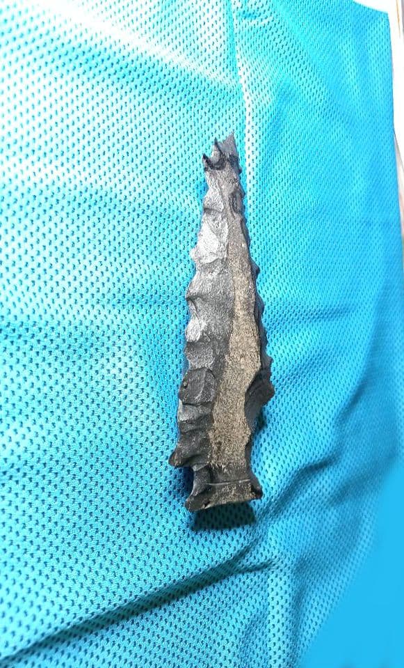 巨大石匙 スクレイパー 360 f 石器 サヌカイト 模写