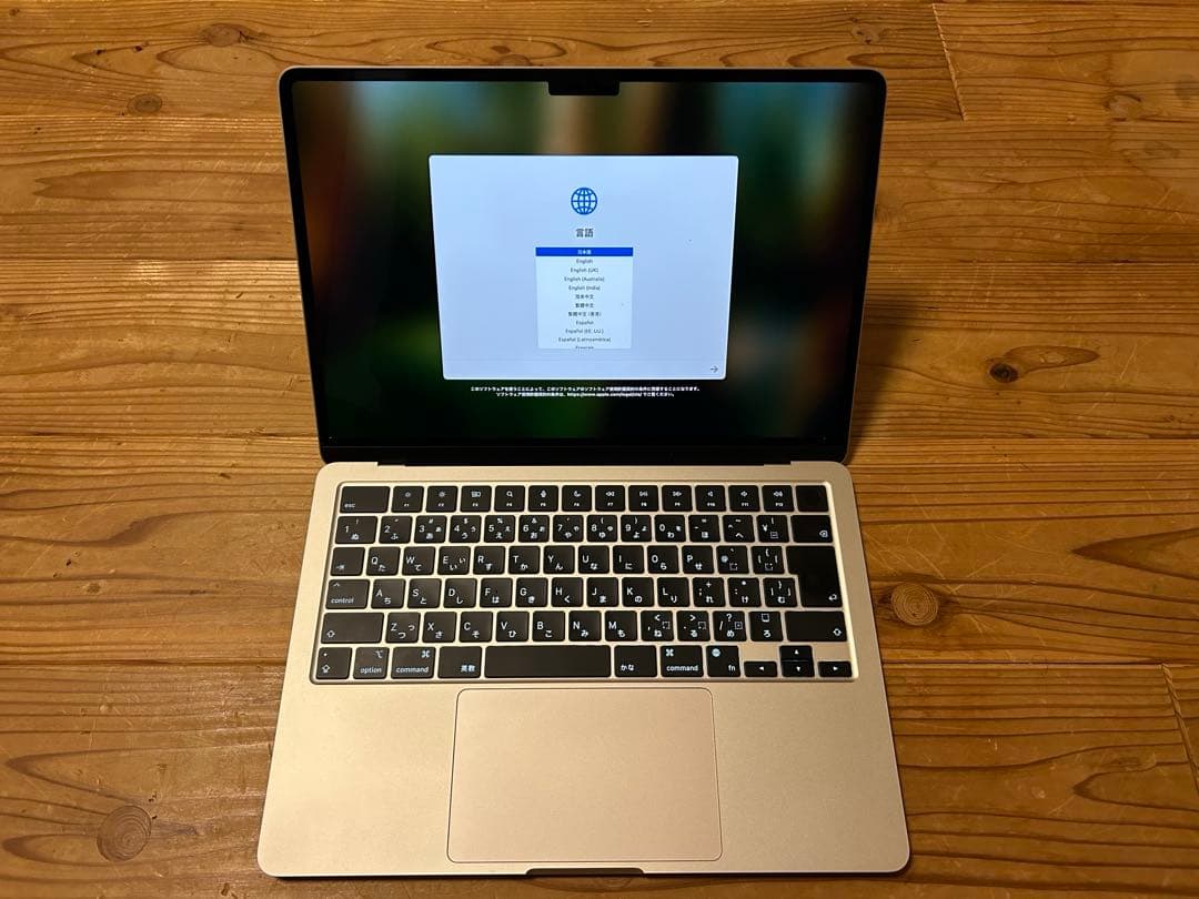 【極美品】MacBook Air M2チップ 8GB 256GB シルバー本体