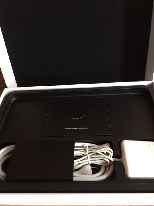 スマホ・タブレット・パソコン MacBook Air MD711J/A