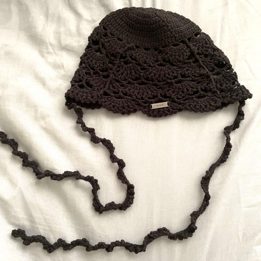 Perverze Scalloped Crochet Headdress 帽子