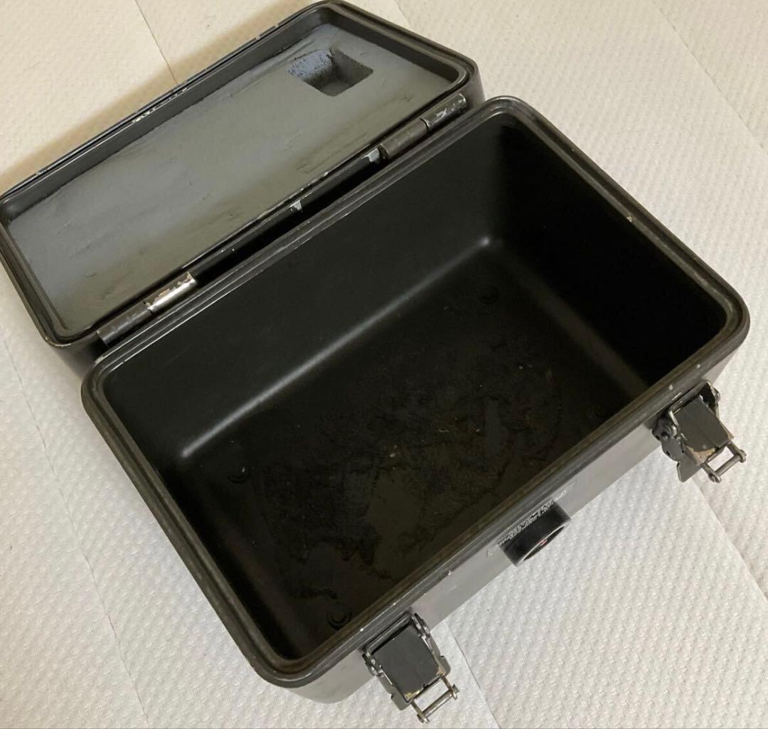 希少　米軍払い下げ　ゼロハリバートン　マシンガン　ジュラルミンマガジンケース