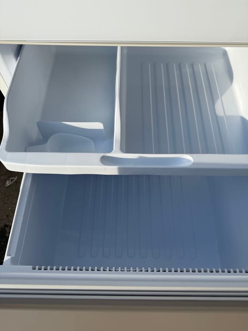 しょ2023年製SHARP SJ-GH35G-W 冷蔵庫