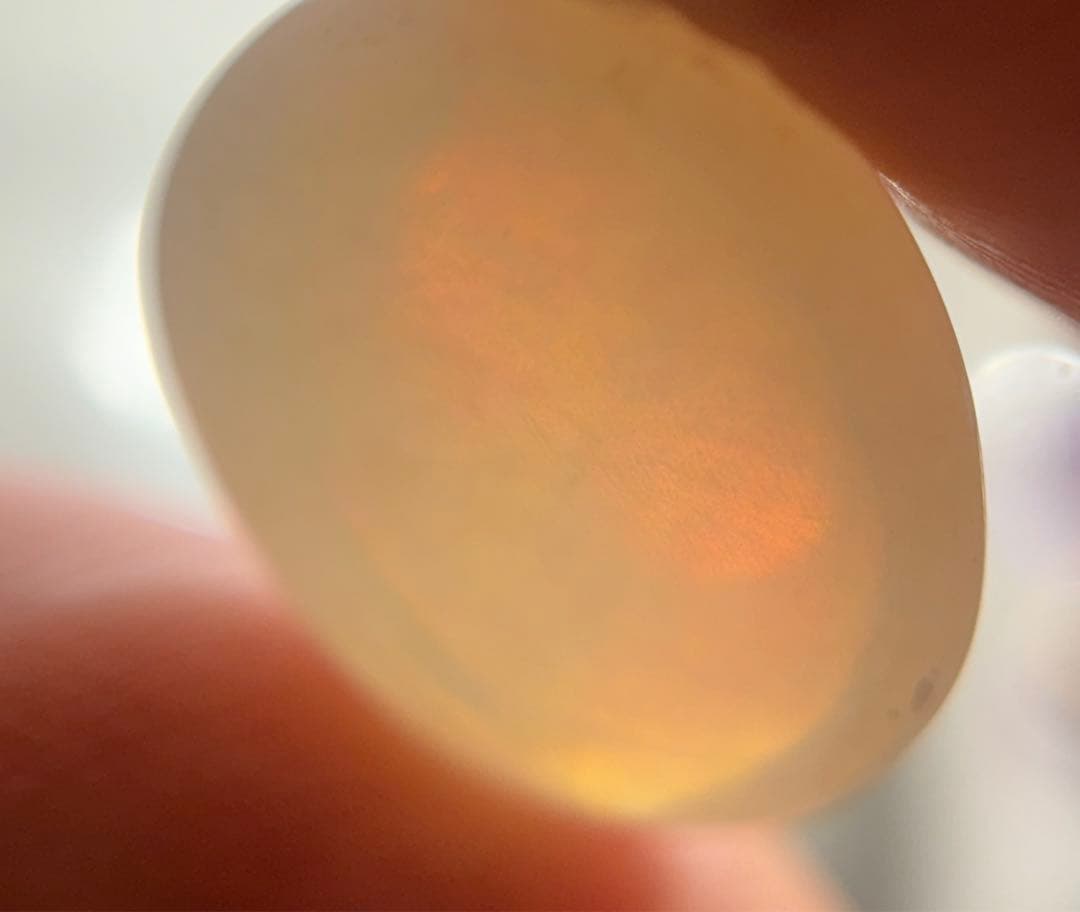 特大半透明天然オパール 8.794ct