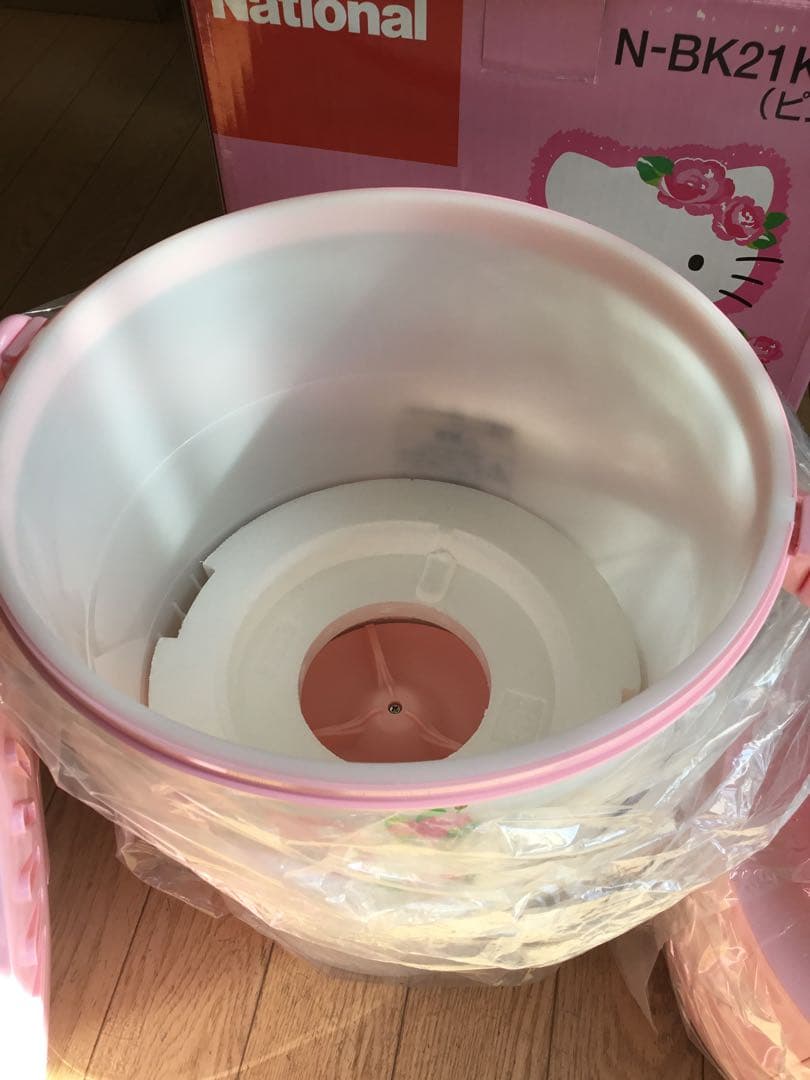 新品未使用　ハローキティ 電気バケツ ナショナル　洗濯機　HELLO KITTY