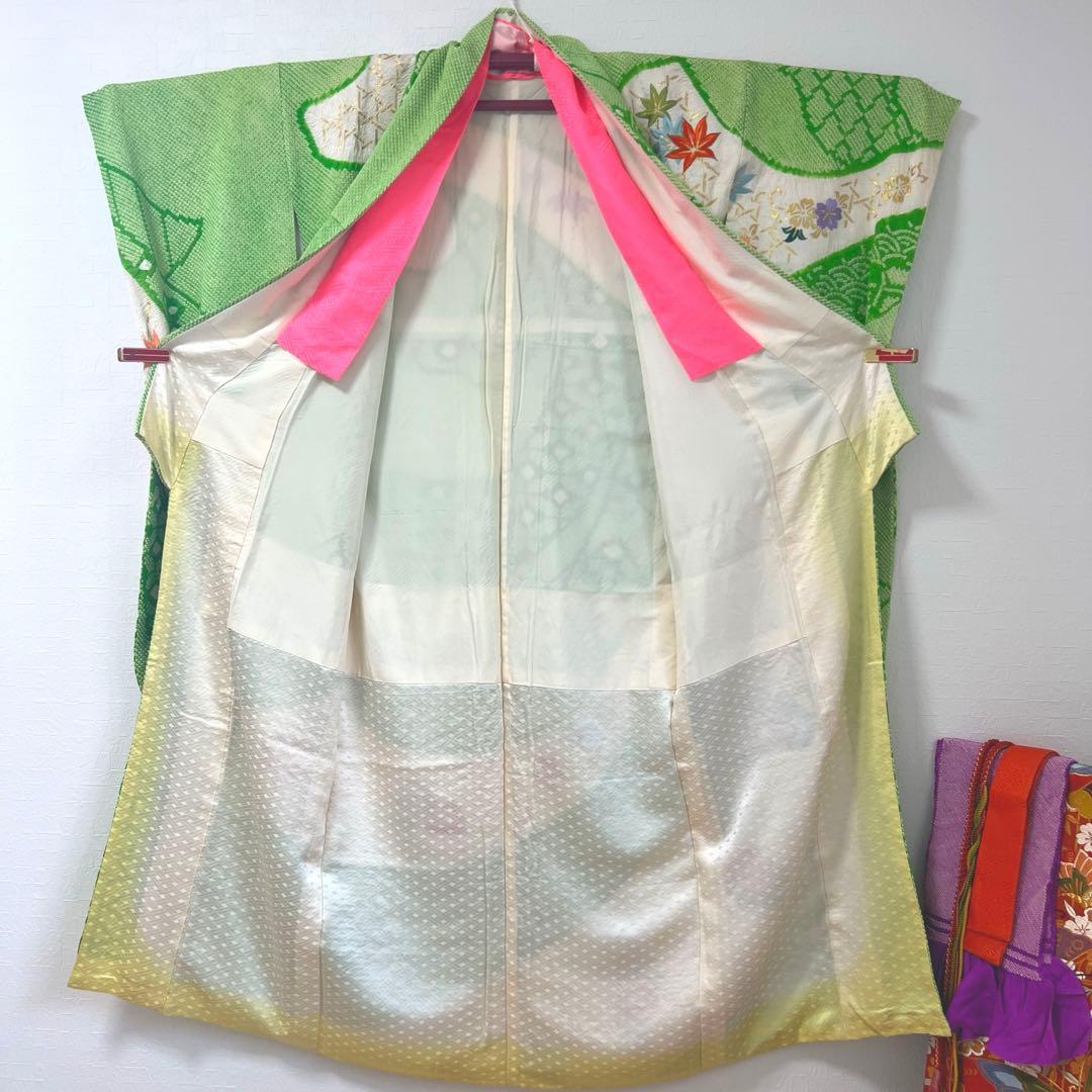 448 振袖フルセット 正絹 グリーン 黄緑 総刺繍 金彩 絞り レトロ 古風