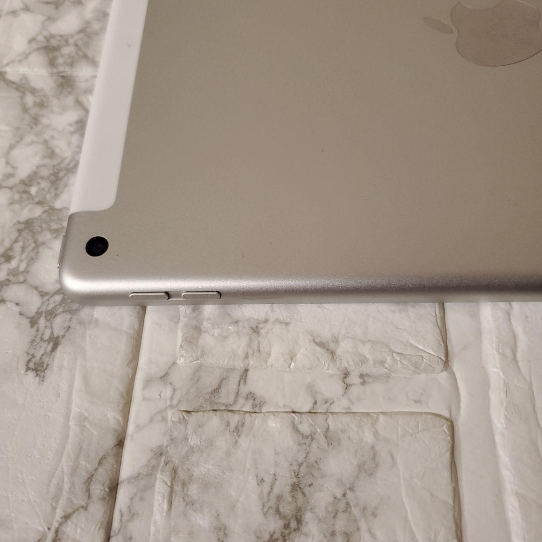 211 iPad 7世代 128GB SIMフリー シルバー