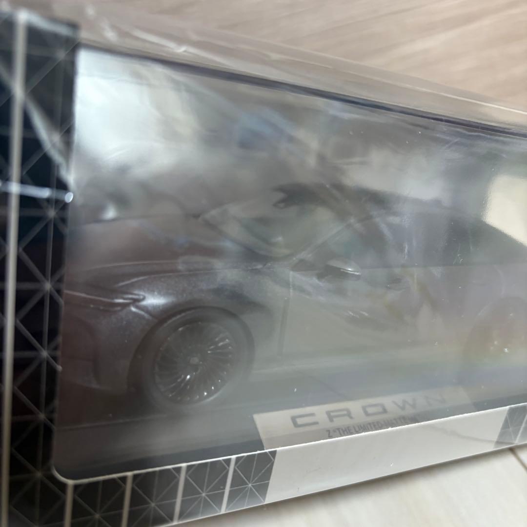 クラウンセダン　カラーサンプル　THE CROWN Editionマットメタル