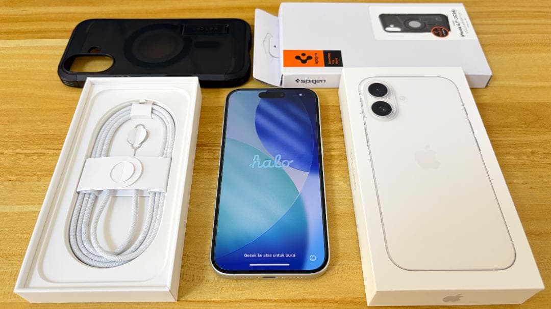 iPhone16 128GB ホワイト simフリー バッテリー100%