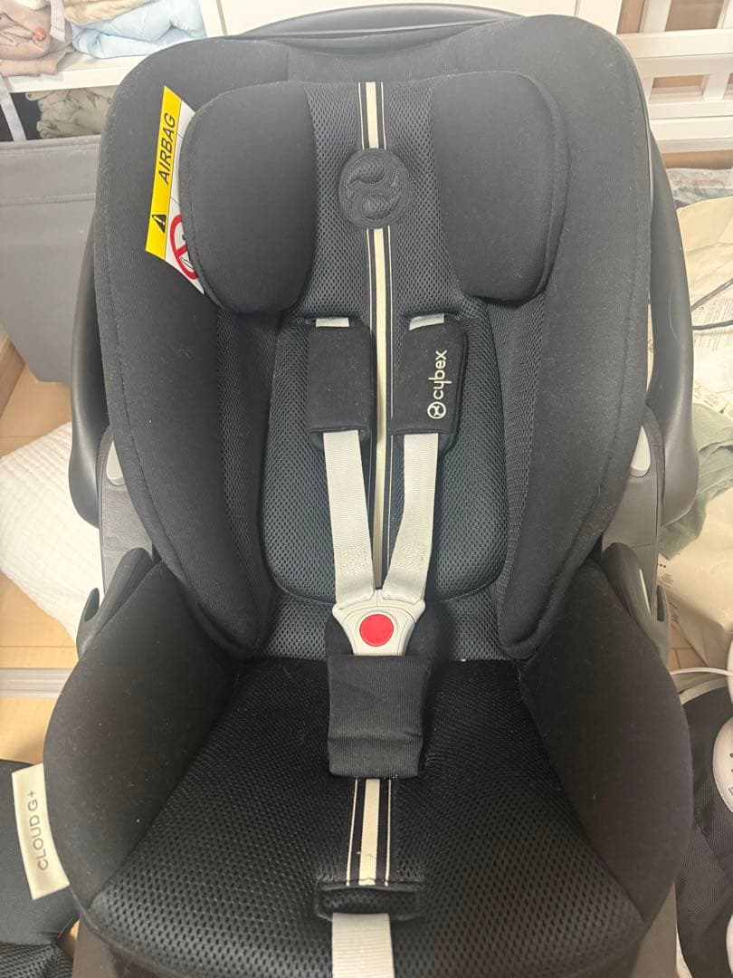 Cybex ブラック チャイルドシート　クラウドG アダプター新品未使用付き