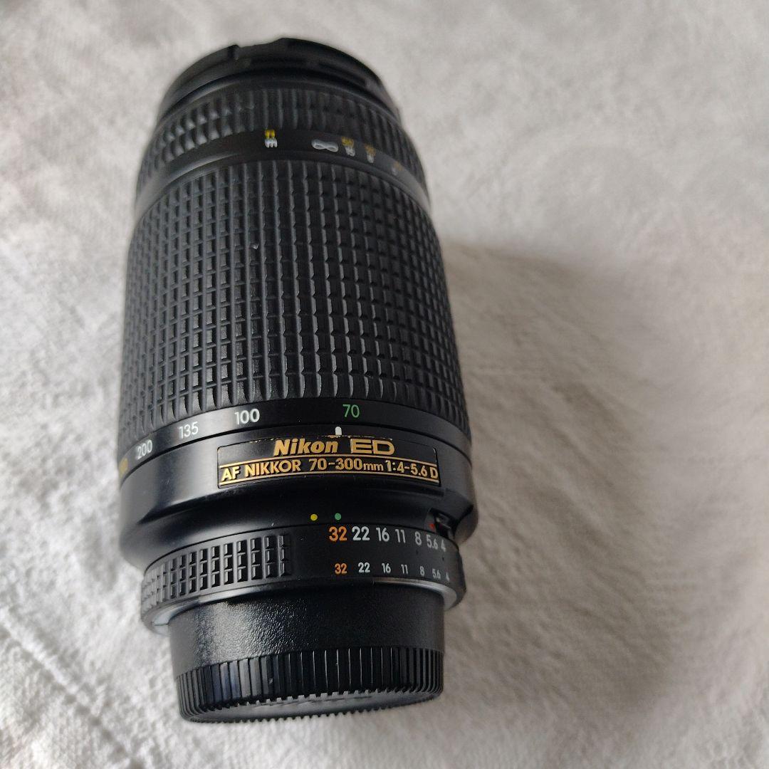 Nikon AF NIKKOR 70-300mm f/4-5.6D ズームレンズ
