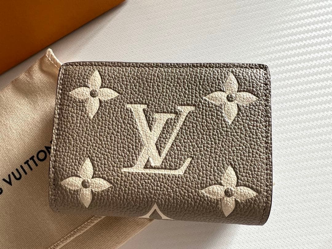 Louis Vuitton ポルトフォイユ・クレア