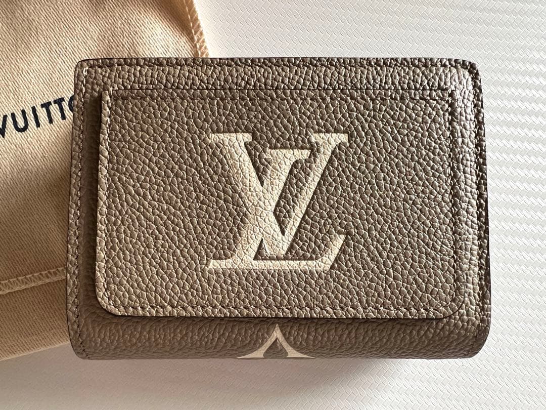 Louis Vuitton ポルトフォイユ・クレア