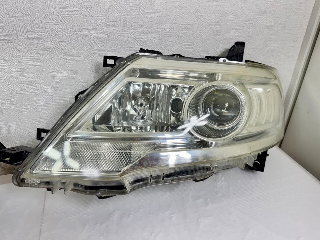 日産 セレナ ハイウェイスター C25 CC25 後期 HID ヘッドライト