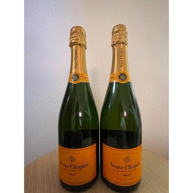 ☆ヴーヴ・クリコイエローラベル☆750ml2本特価セット 箱無し新品未開封品