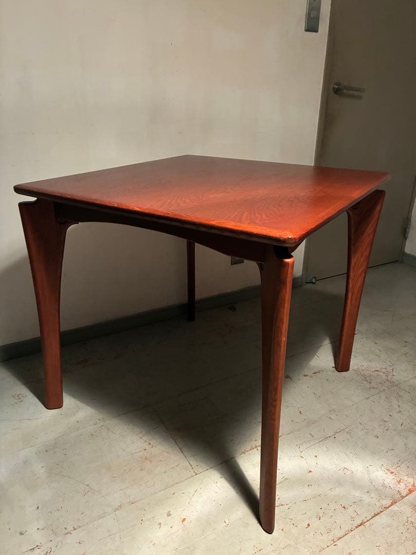 ACTUS BOSCO ダイニングテーブル　朝日木材加工　ダイニングテーブル